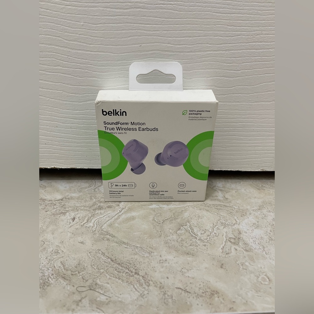 Belkin SoundForm Motion Wireless Earbuds - Lavender